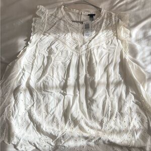 NWT Torrid White Eyelet Lace Blouse
